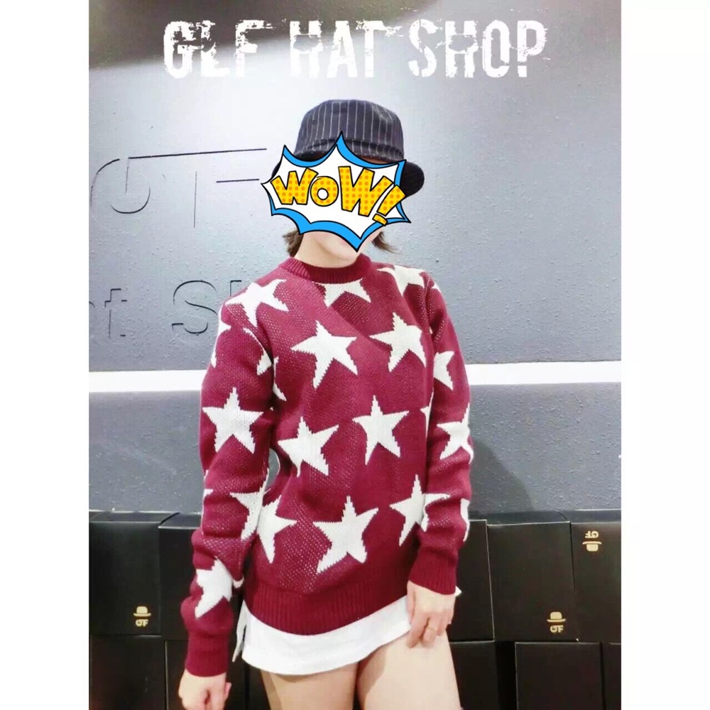 Chic sweater with star prints